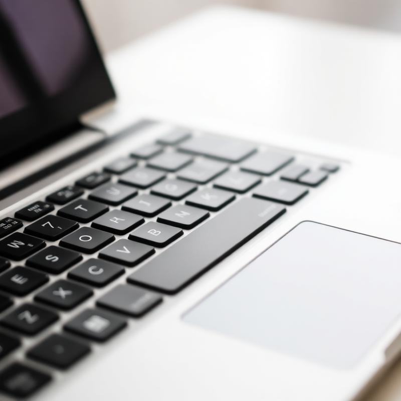 Port, Keyboard, dan Touchpad